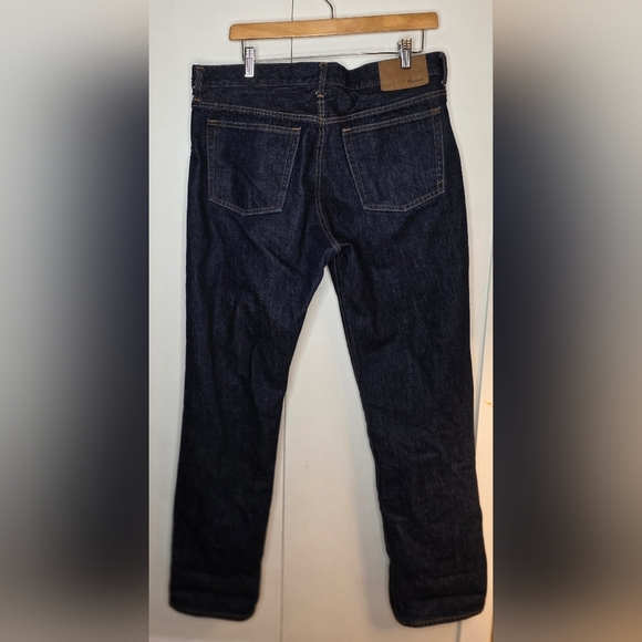 Madewell Men's dark wash straight legs jeans. In excellent condition, 32/32 - Picture 2 of 15